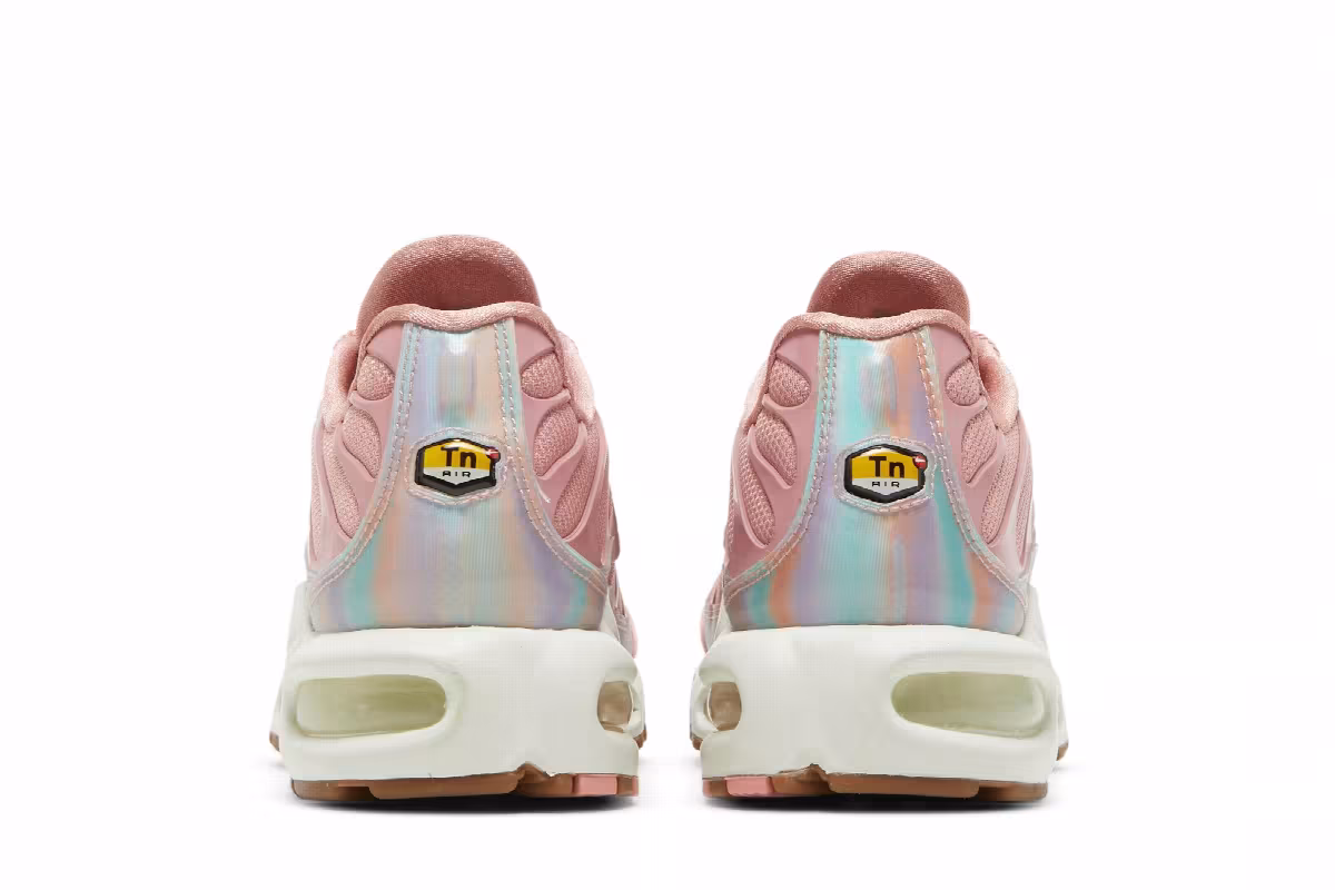 Nike Women's Air Max Plus SE Red Stardust, view 7