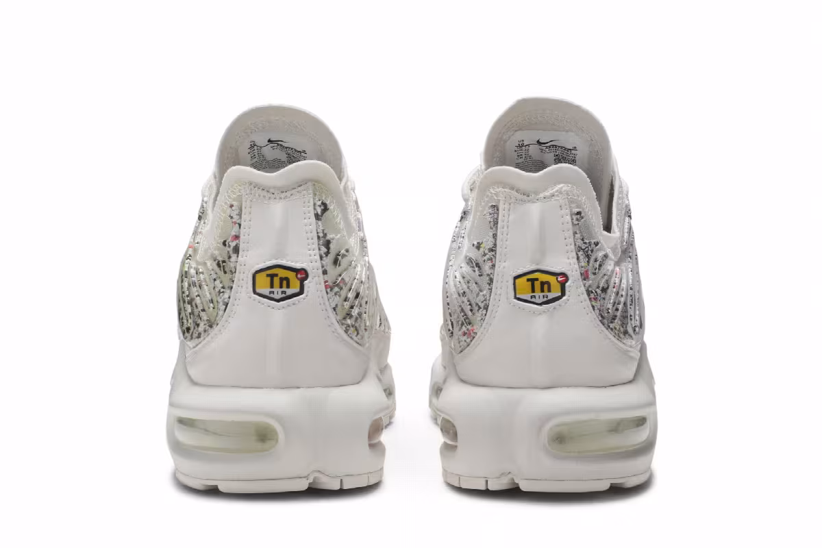 Nike Women's Air Max Plus, view 7