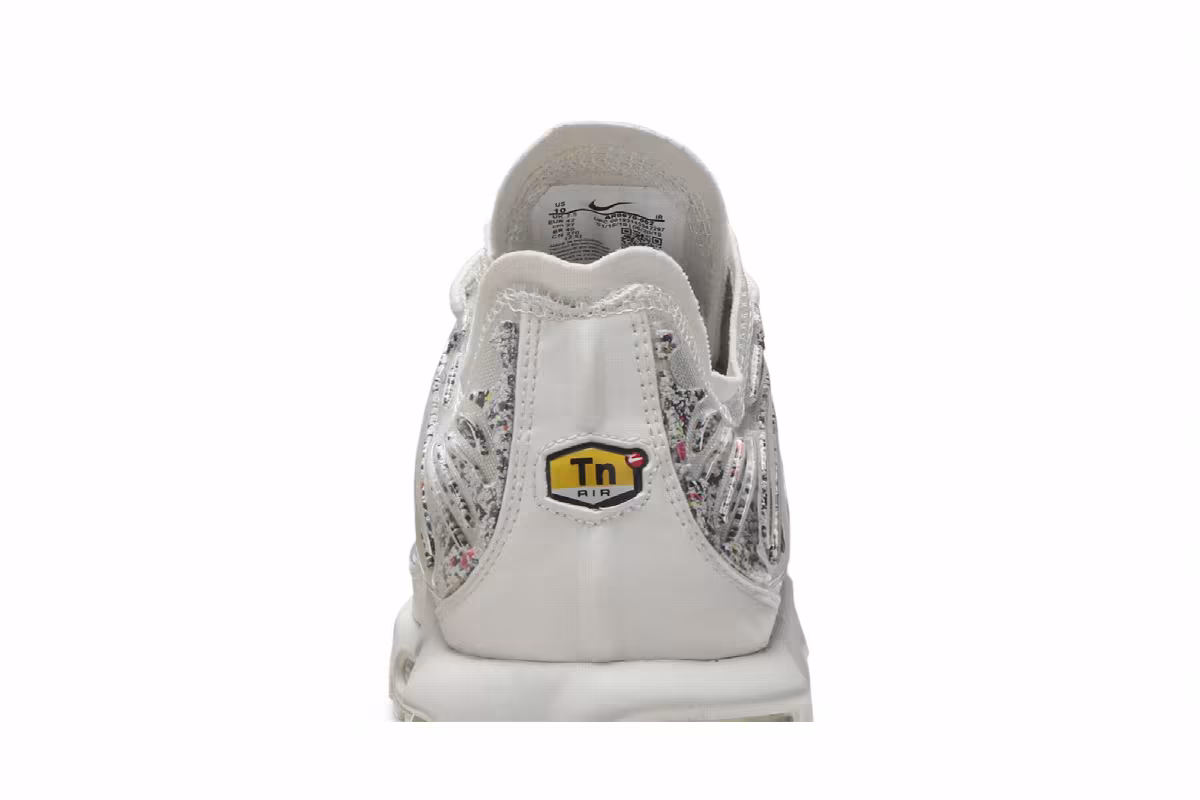 Nike Women's Air Max Plus, view 8
