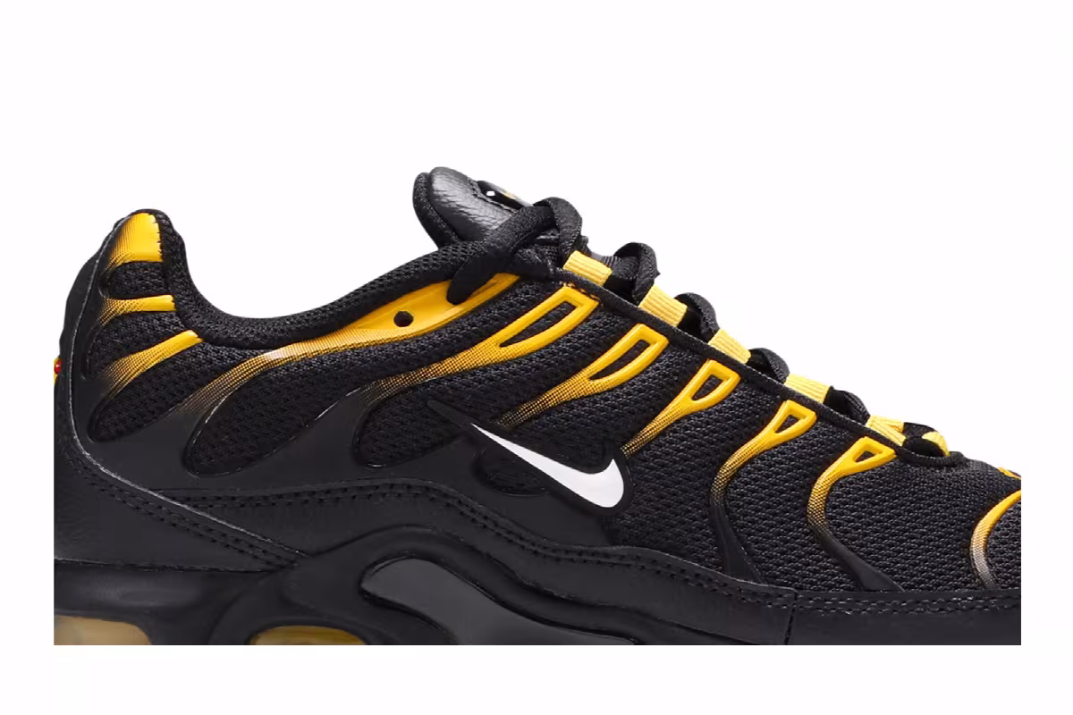 Nike Air Max Plus GS Vivid Sulphur, view 3