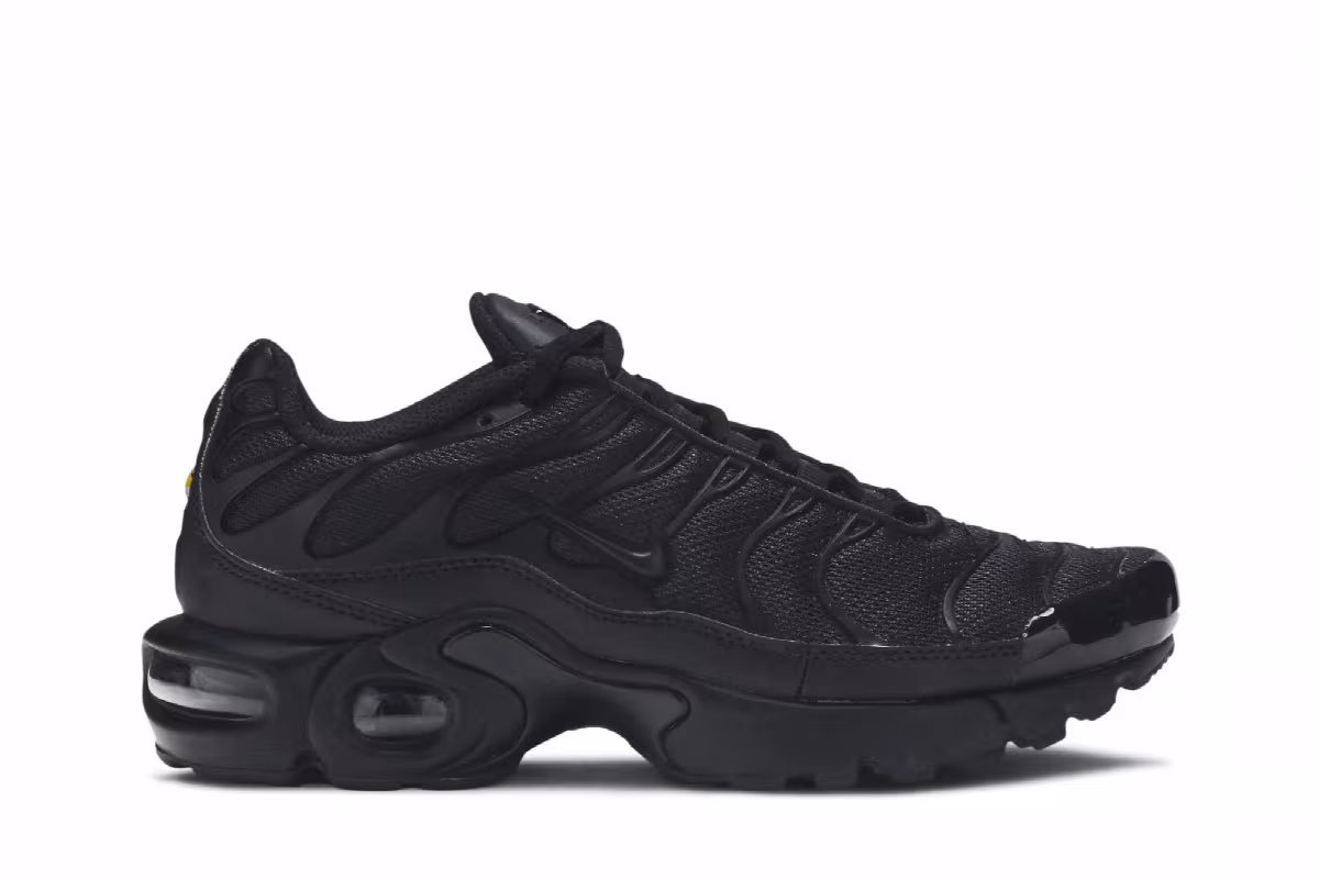 Nike Air Max Plus GS Triple Black, view 2