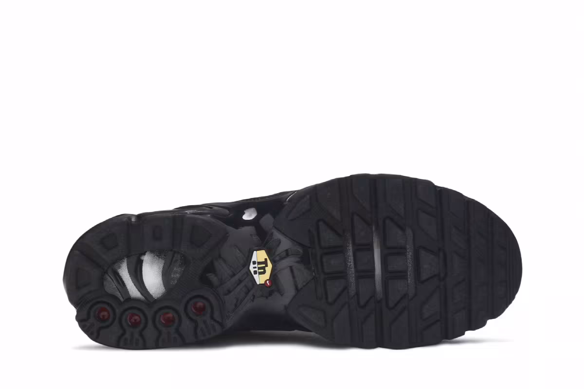 Nike Air Max Plus GS Triple Black, view 5