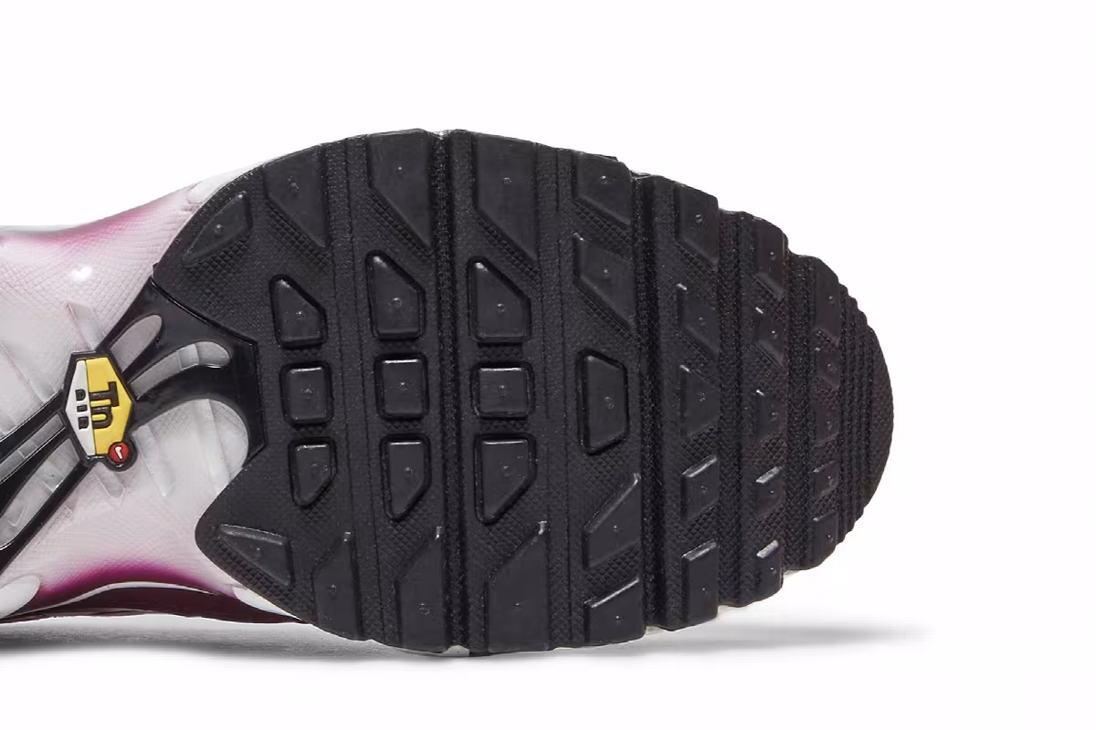Nike Air Max Plus GS Dark Beetroot, view 6