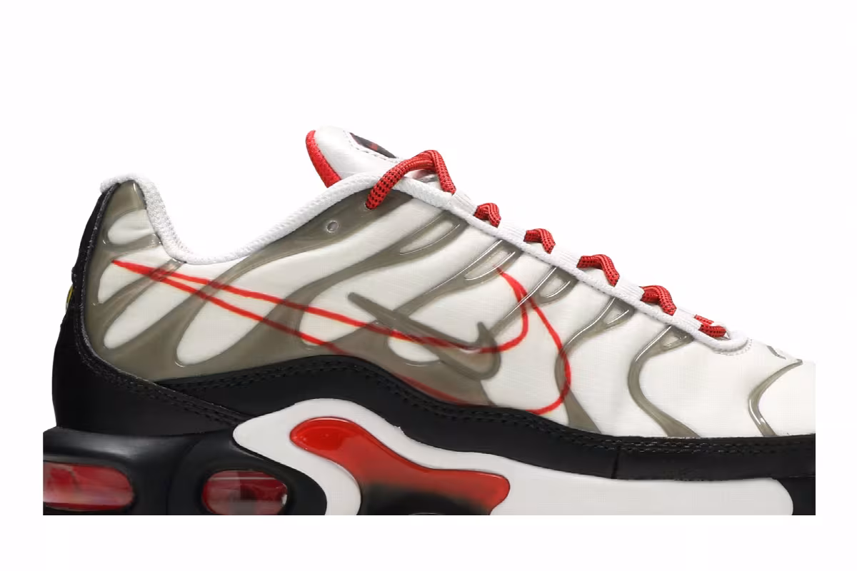 Nike Air Max Plus GS Script Swoosh, view 3