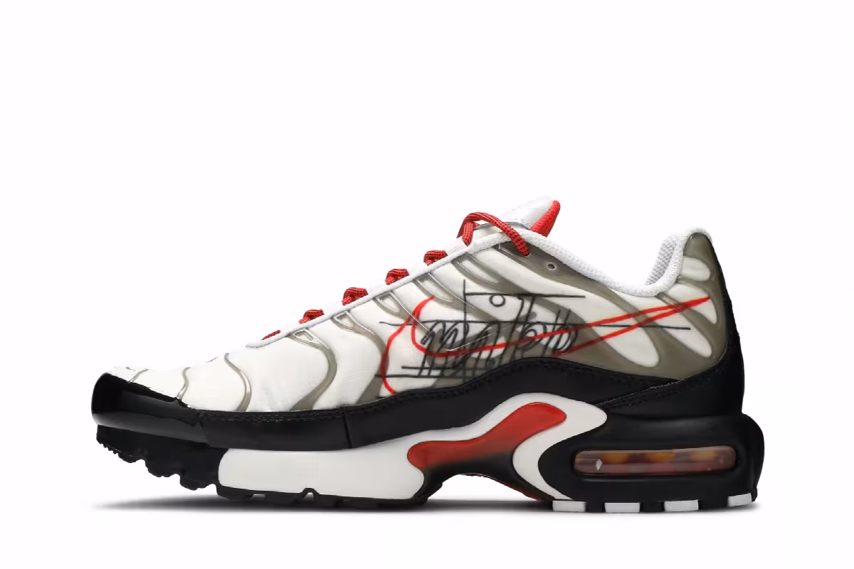 Nike Air Max Plus GS Script Swoosh, view 4