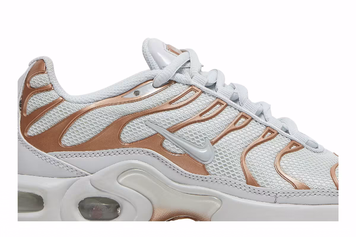 Nike Air Max Plus GS Pure Platinum, view 3