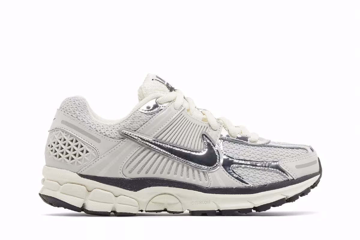 Nike Air Zoom Vomero 5 Chrome, view 2
