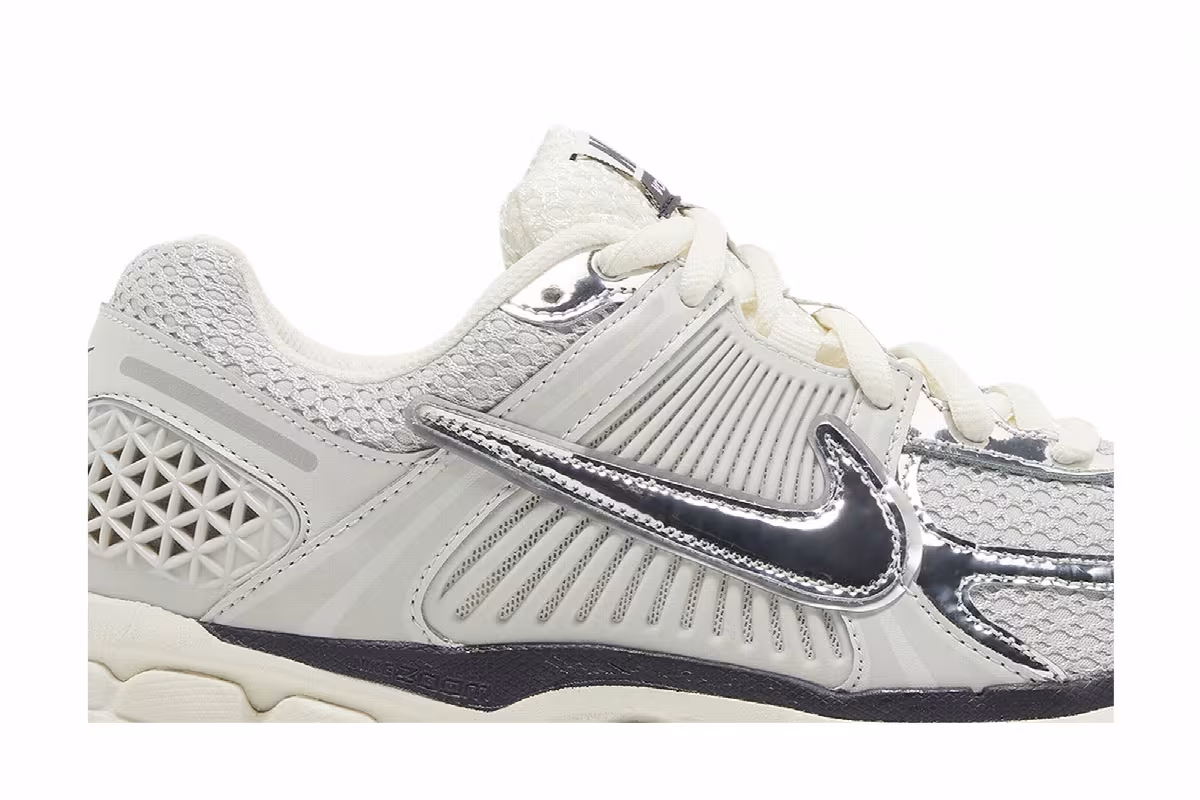 Nike Air Zoom Vomero 5 Chrome, view 3