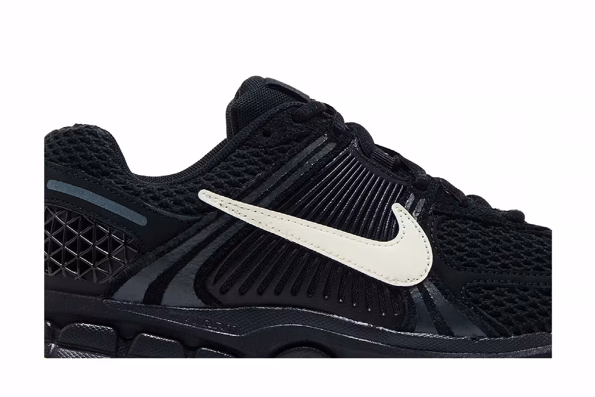 Nike Air Zoom Vomero 5 Black Gum, view 3