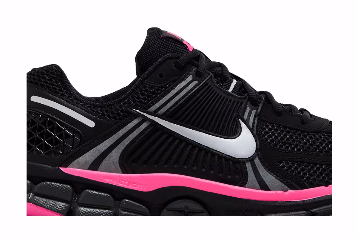 Nike Air Zoom Vomero 5 Black Pink Blast, view 3