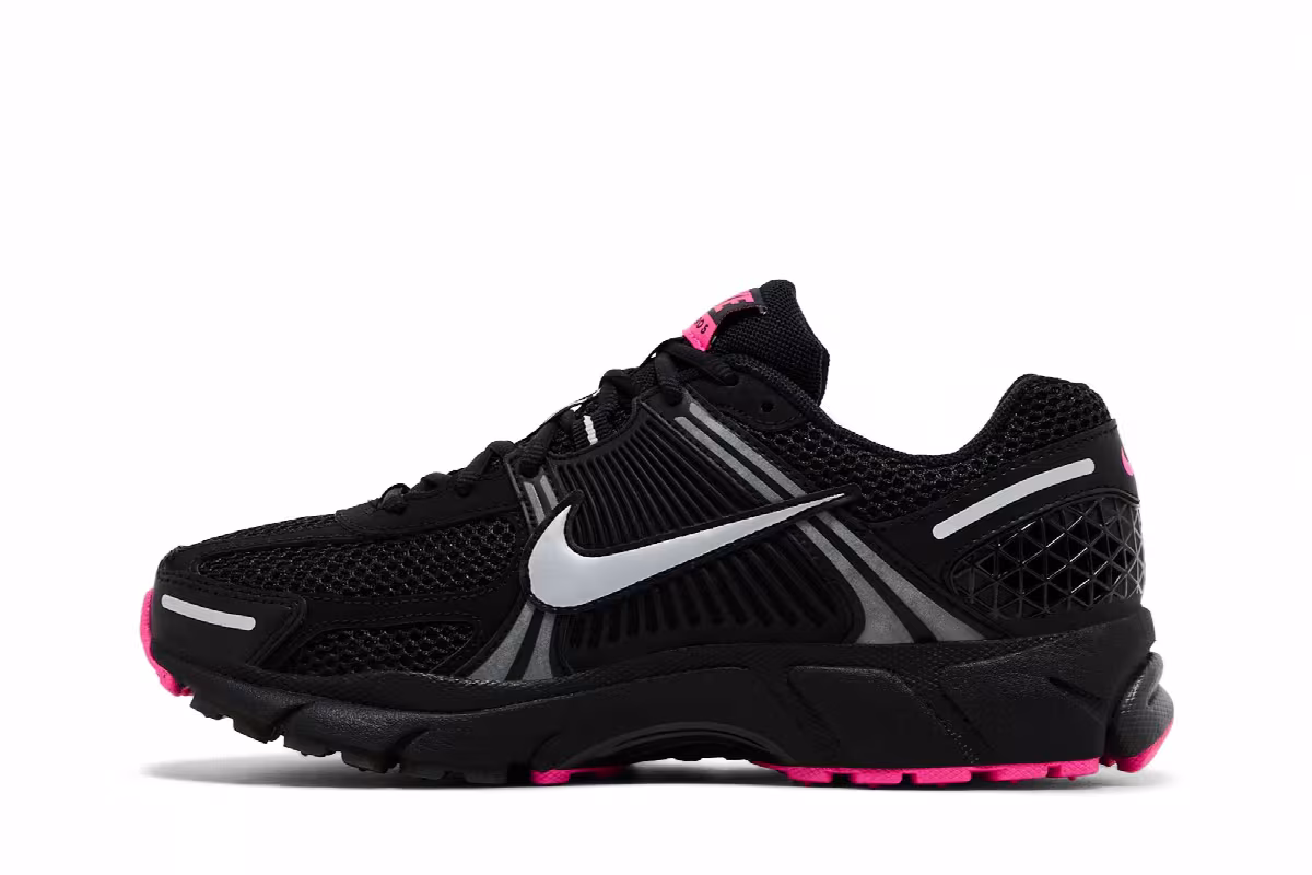 Nike Air Zoom Vomero 5 Black Pink Blast, view 4