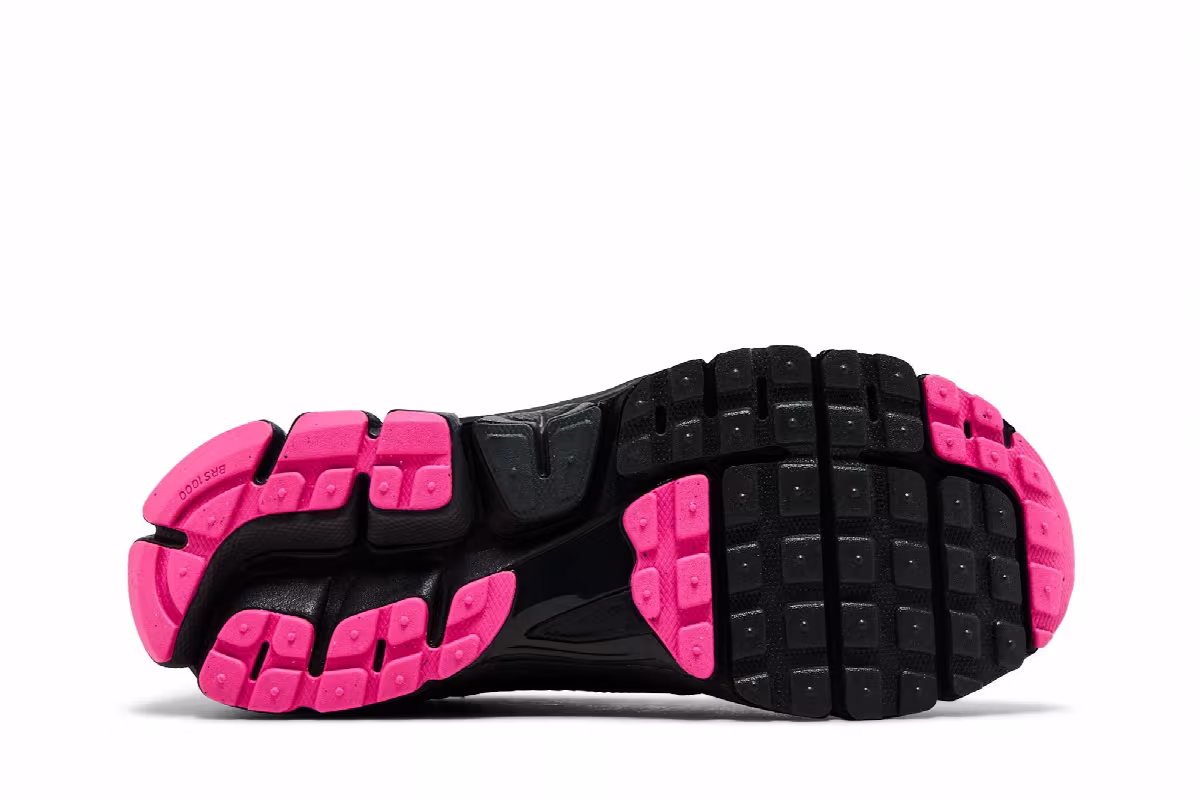 Nike Air Zoom Vomero 5 Black Pink Blast, view 5