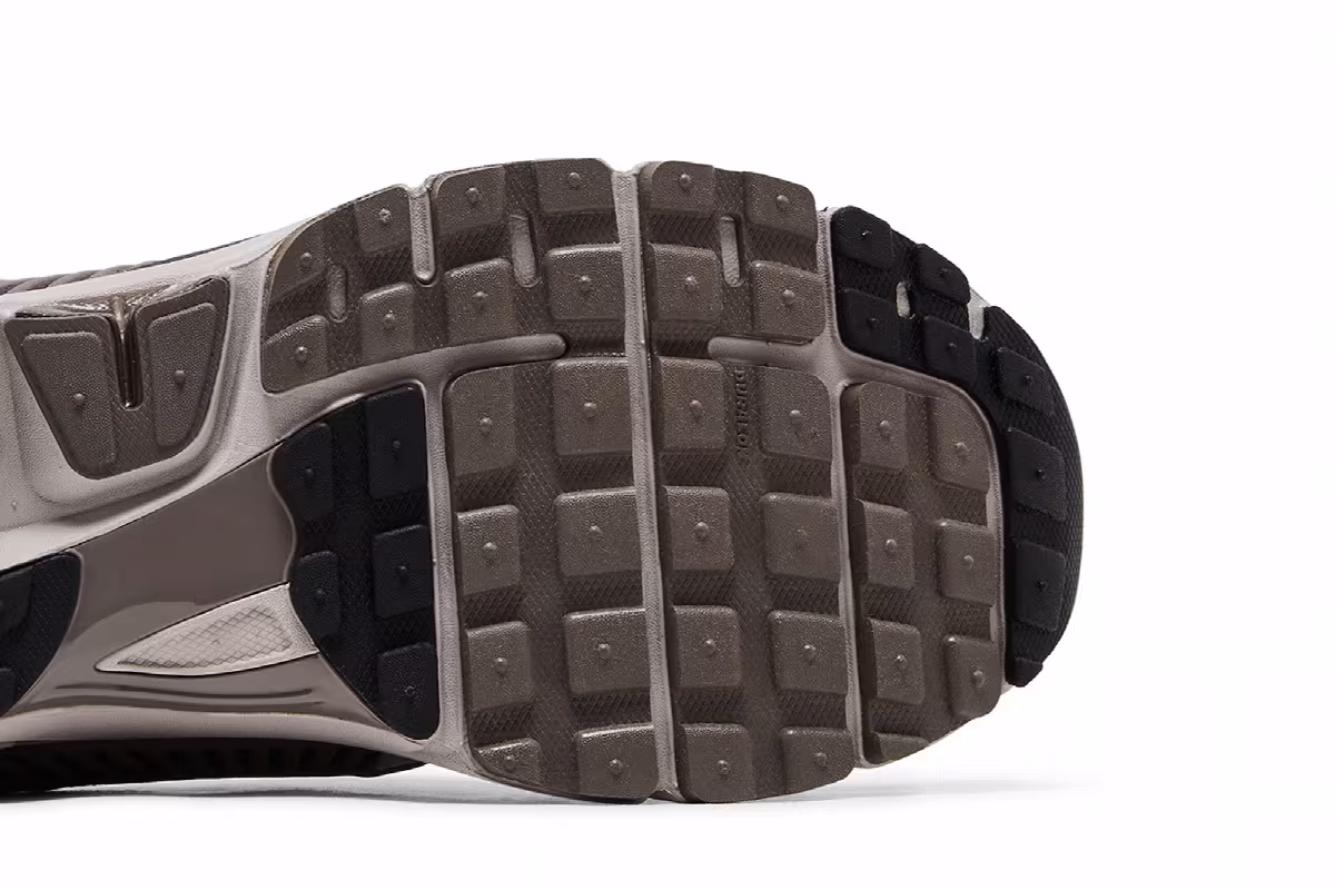 Nike Air Zoom Vomero 5 Dark Violet Ore, view 6