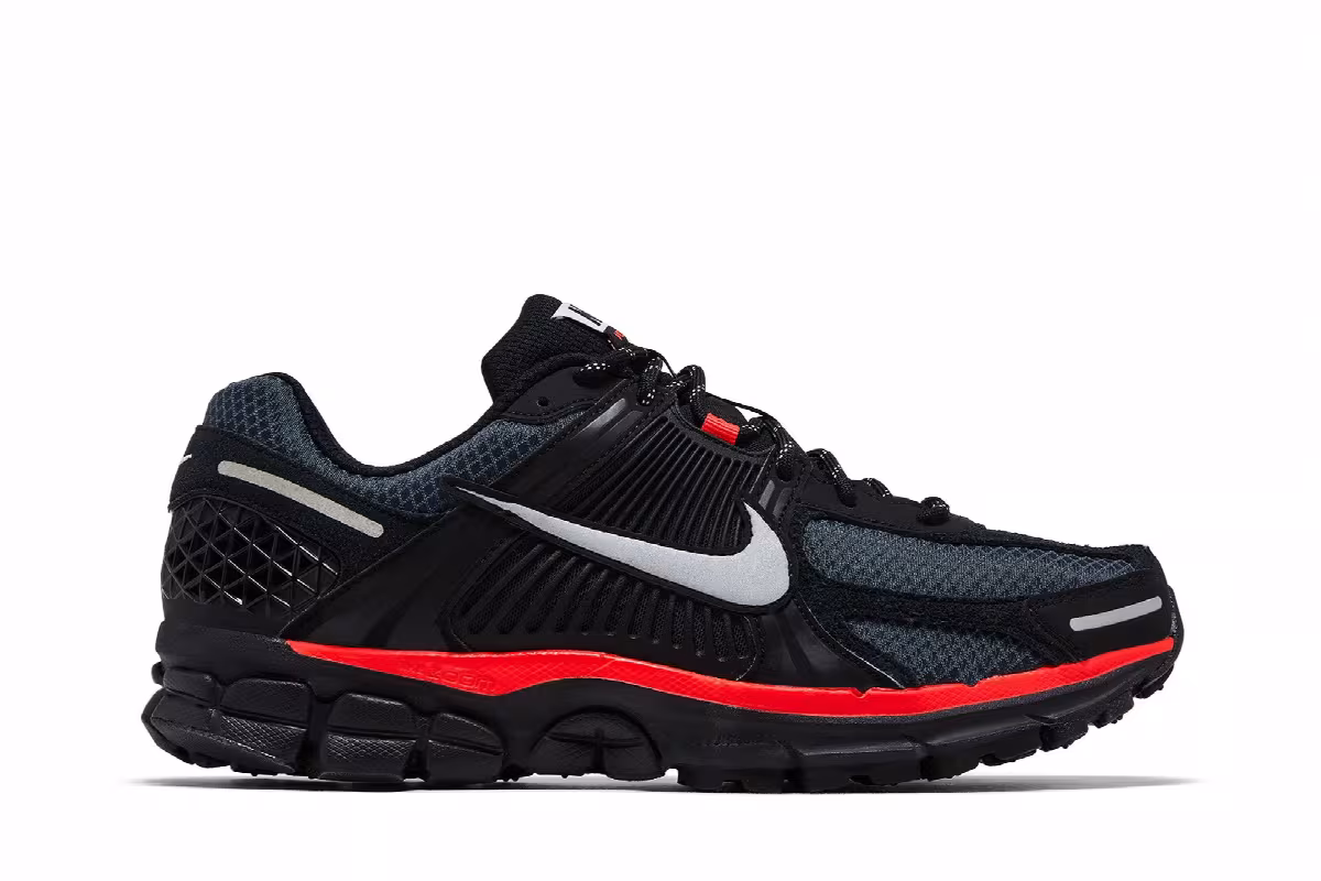 Nike Air Zoom Vomero 5 Black Metallic University Red, view 2