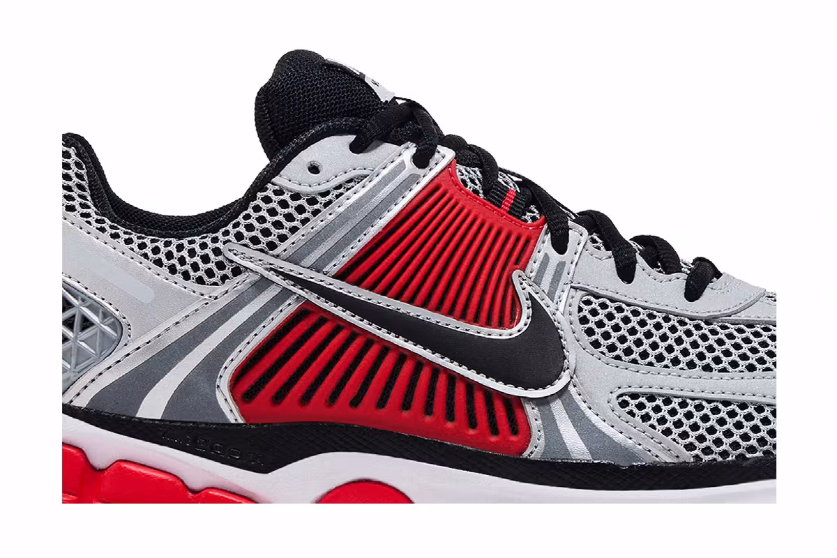 Nike Air Zoom Vomero 5 Bright Crimson Metallic Silver, view 3