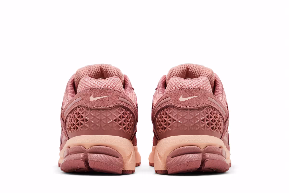 Nike Air Zoom Vomero 5 Red Stardust, view 7