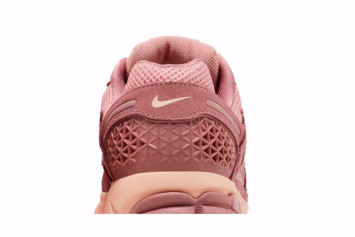 Nike Air Zoom Vomero 5 Red Stardust, view 8