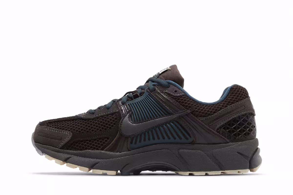 Nike Air Zoom Vomero 5 Baroque Brown Jungle, view 4