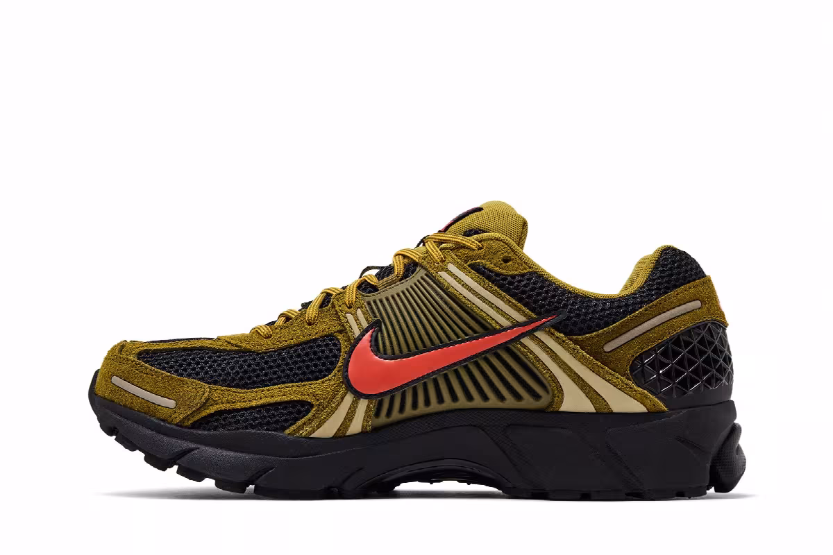 Nike Air Zoom Vomero 5 Olive Picante Red, view 4