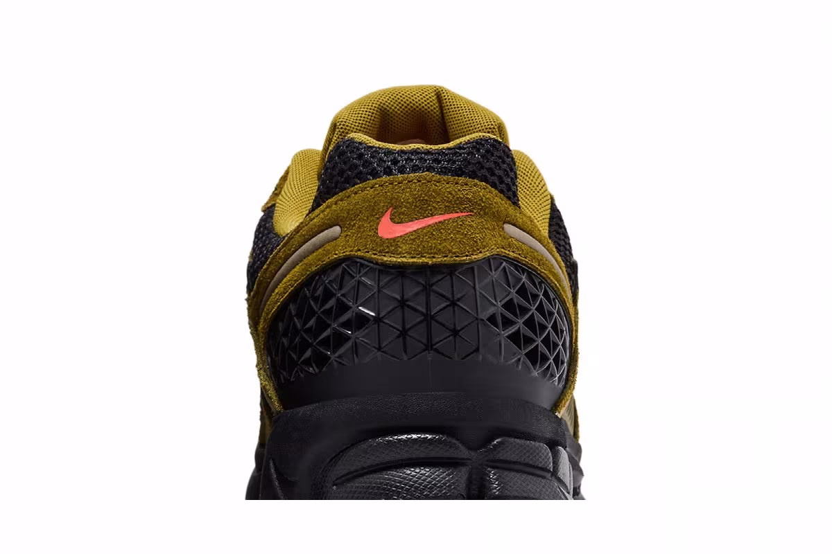 Nike Air Zoom Vomero 5 Olive Picante Red, view 8