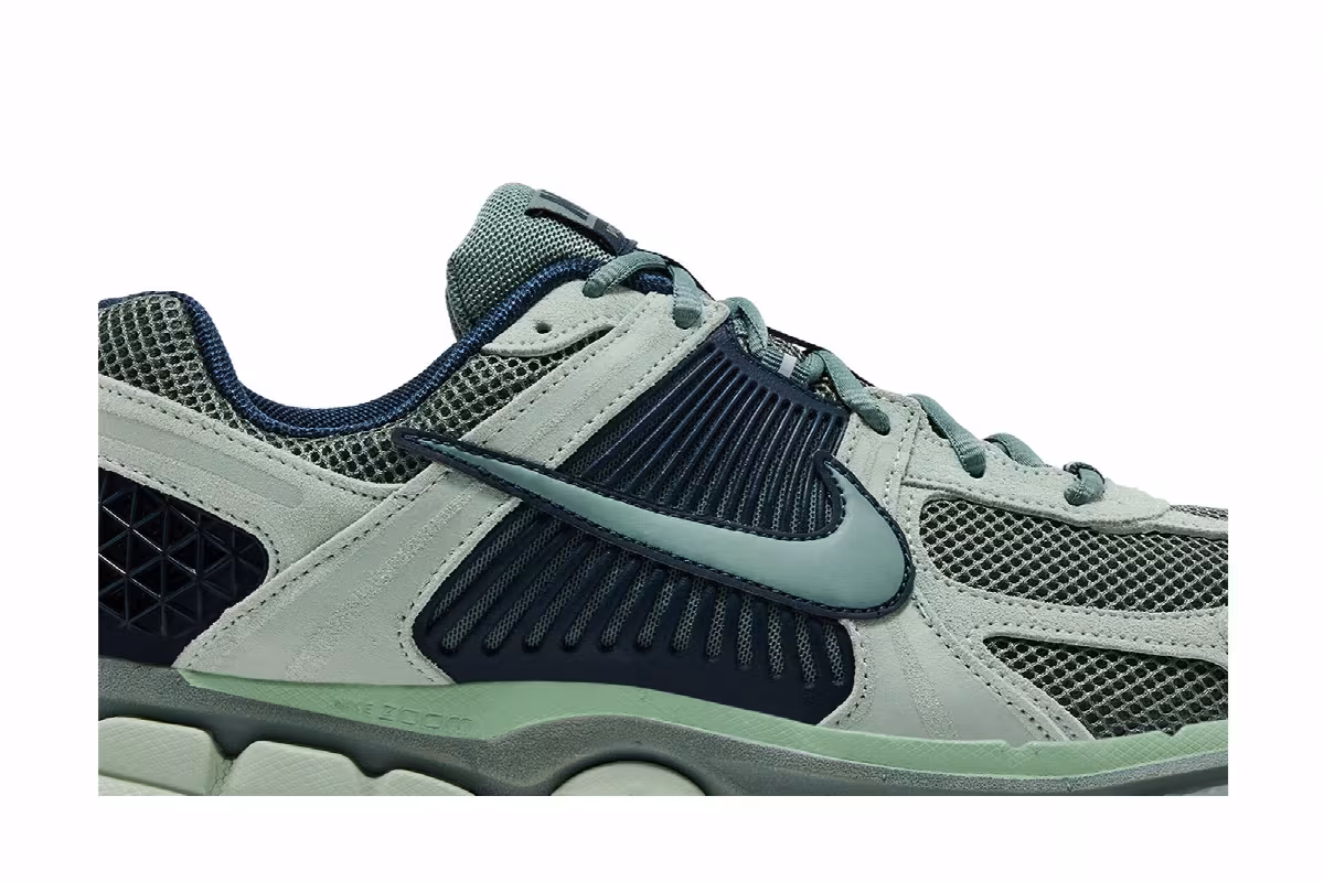Nike Air Zoom Vomero 5 Seafoam Clay Green, view 3