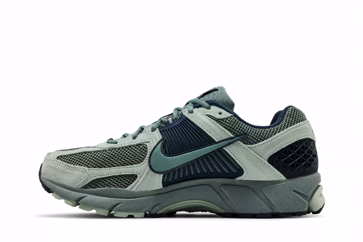 Nike Air Zoom Vomero 5 Seafoam Clay Green, view 4