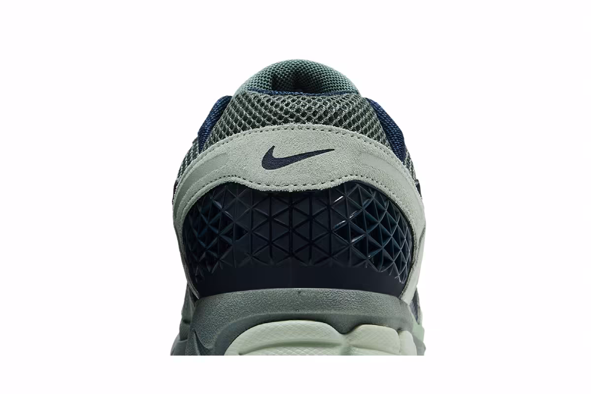 Nike Air Zoom Vomero 5 Seafoam Clay Green, view 8