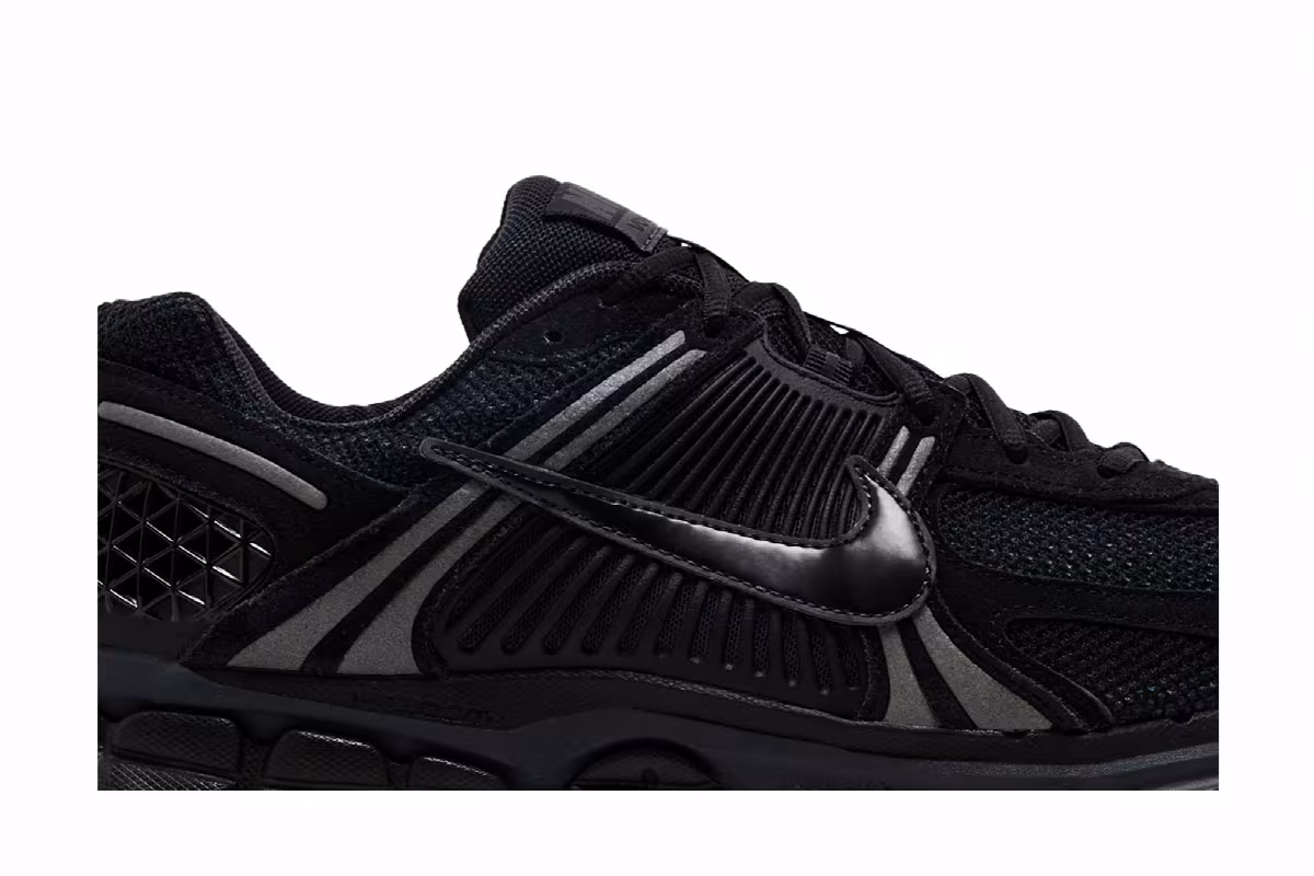 Nike Air Zoom Vomero 5 Black Anthracite, view 3