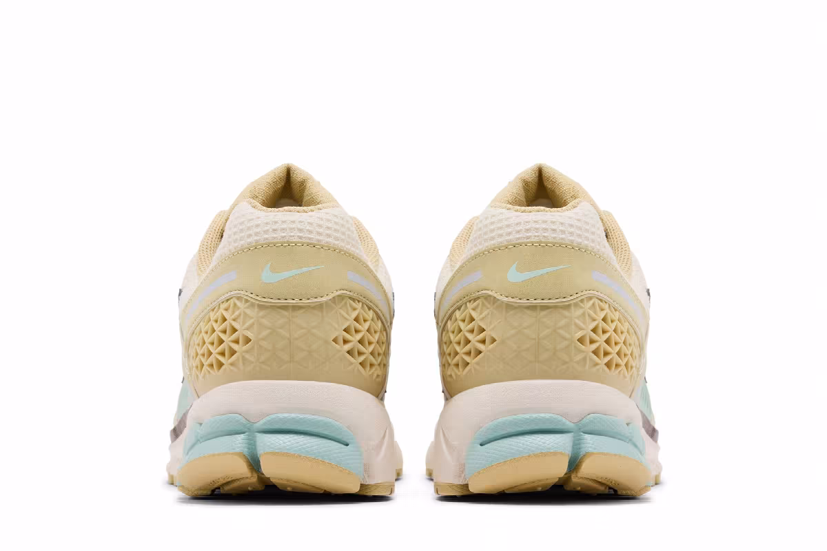 Nike Air Zoom Vomero 5 Team Gold Seafoam, view 7