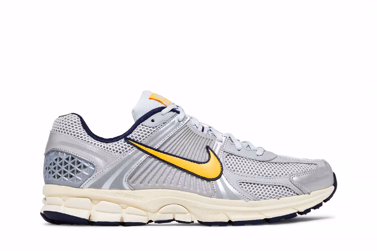 Nike Air Zoom Vomero 5 Platinum Laser Orange, view 2