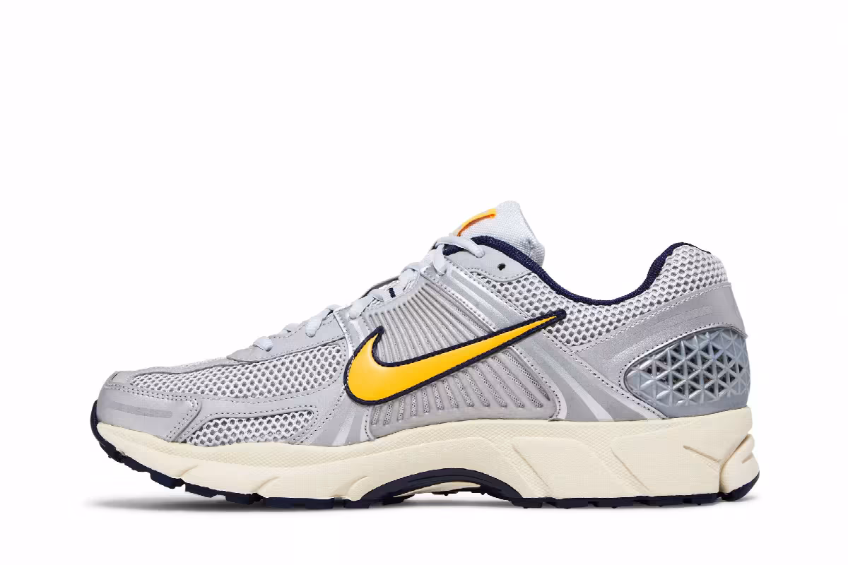 Nike Air Zoom Vomero 5 Platinum Laser Orange, view 4