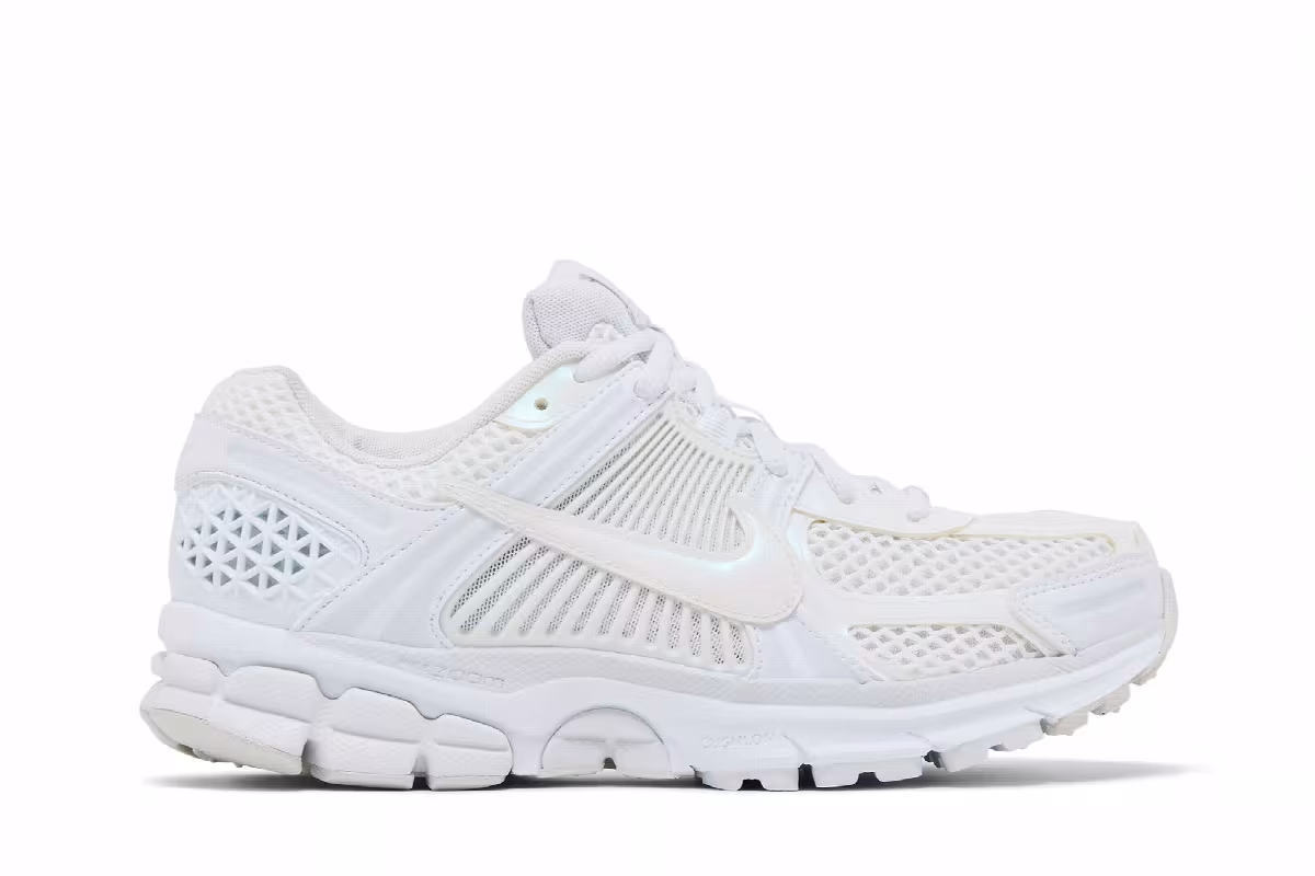 Nike Women's Air Zoom Vomero 5 Triple White, view 2