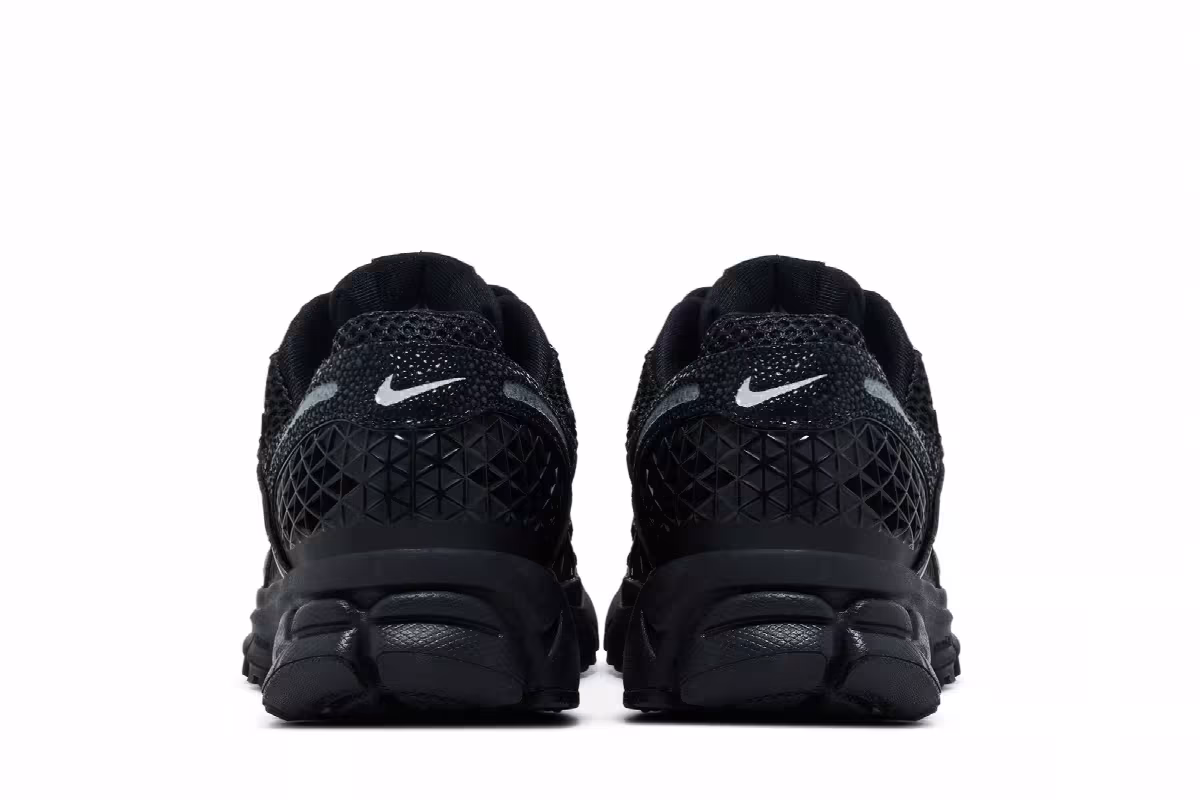 Nike Women's Air Zoom Vomero 5 Black Metallic Silver Anthracite, view 7