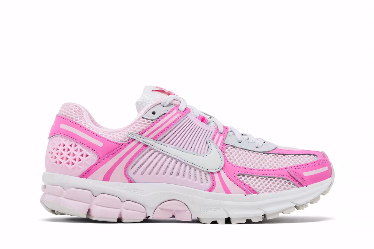 Nike Women's Air Zoom Vomero 5 Hyper Pink, view 2