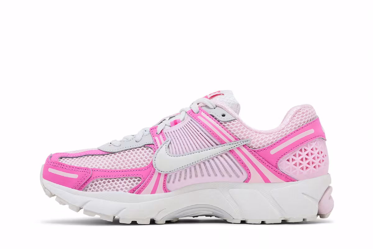 Nike Women's Air Zoom Vomero 5 Hyper Pink, view 4