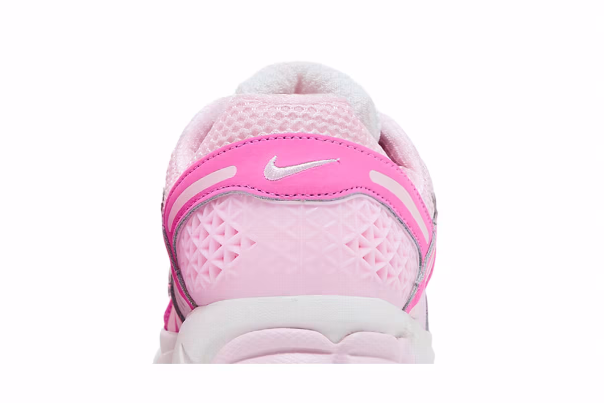 Nike Women's Air Zoom Vomero 5 Hyper Pink, view 8