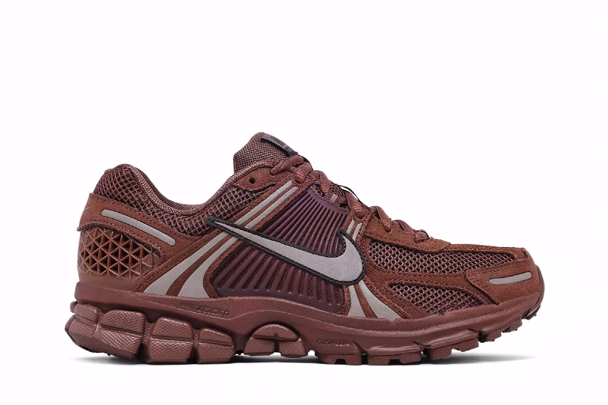 Nike Women's Air Zoom Vomero 5 Fauna Brown Velvet Brown, view 2