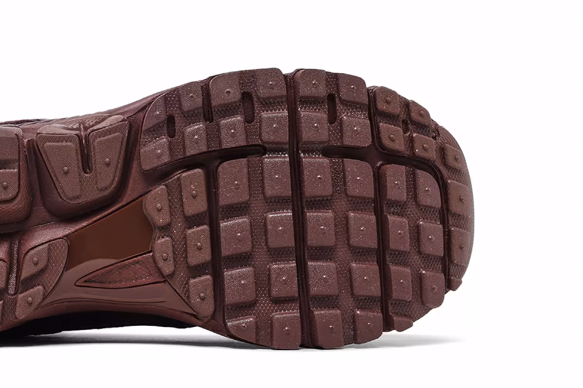 Nike Women's Air Zoom Vomero 5 Fauna Brown Velvet Brown, view 6