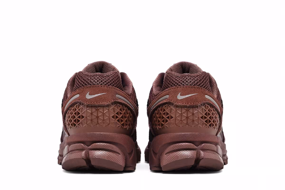 Nike Women's Air Zoom Vomero 5 Fauna Brown Velvet Brown, view 7