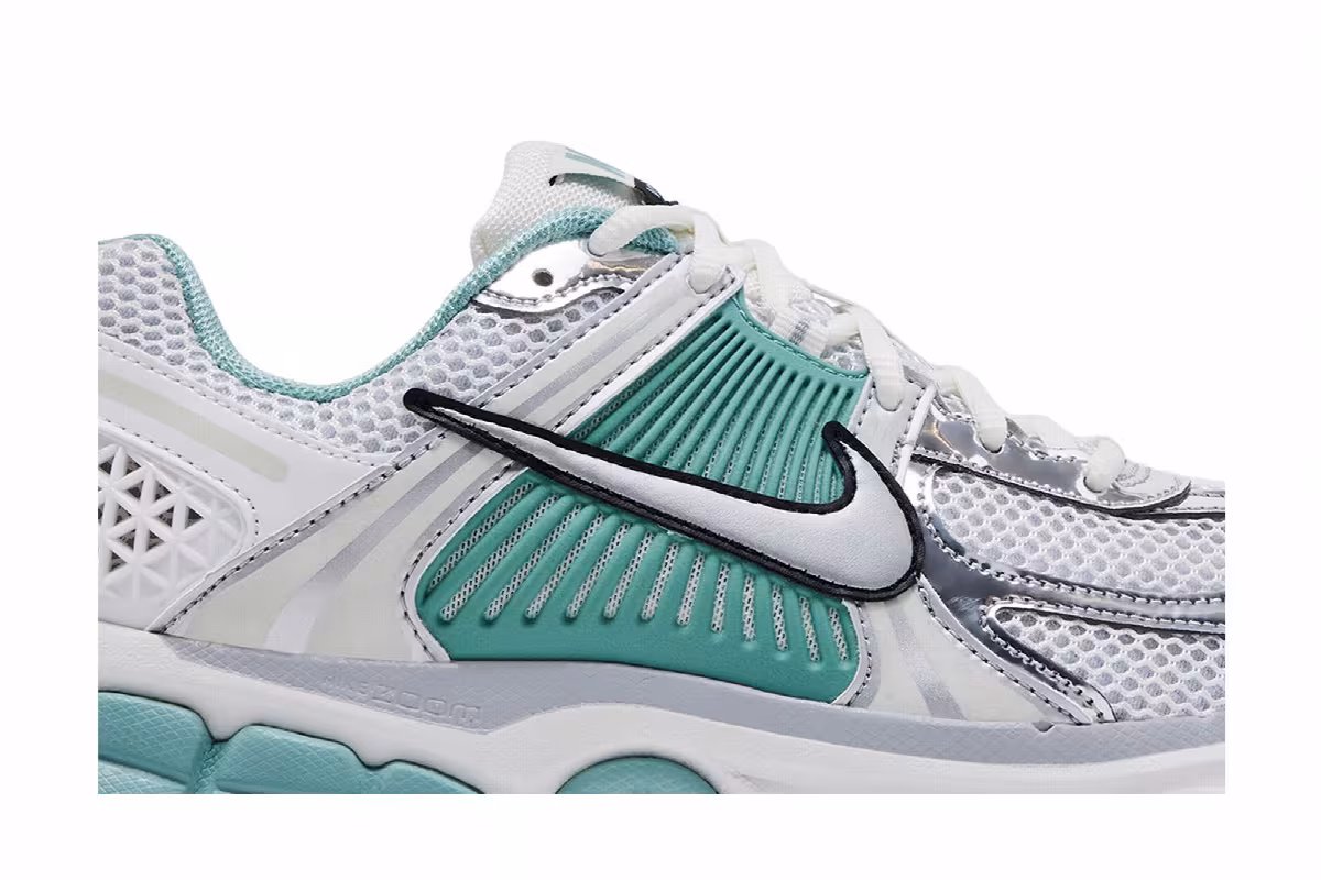 Nike Women's Air Zoom Vomero 5 Cannon, view 3