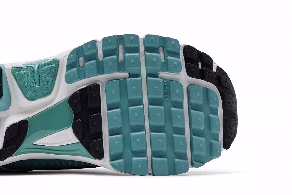 Nike Women's Air Zoom Vomero 5 Cannon, view 6
