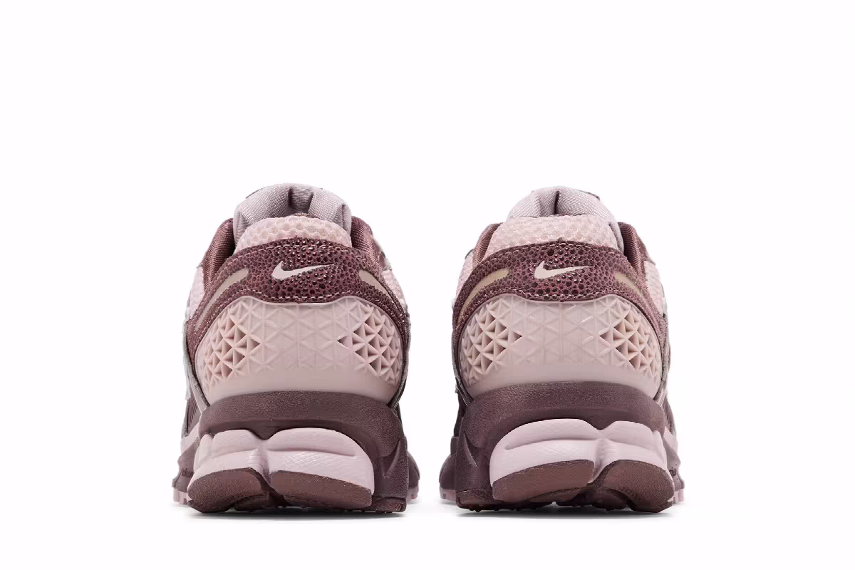 Nike Women's Zoom Vomero 5 Tattoo Particle Rose, view 7