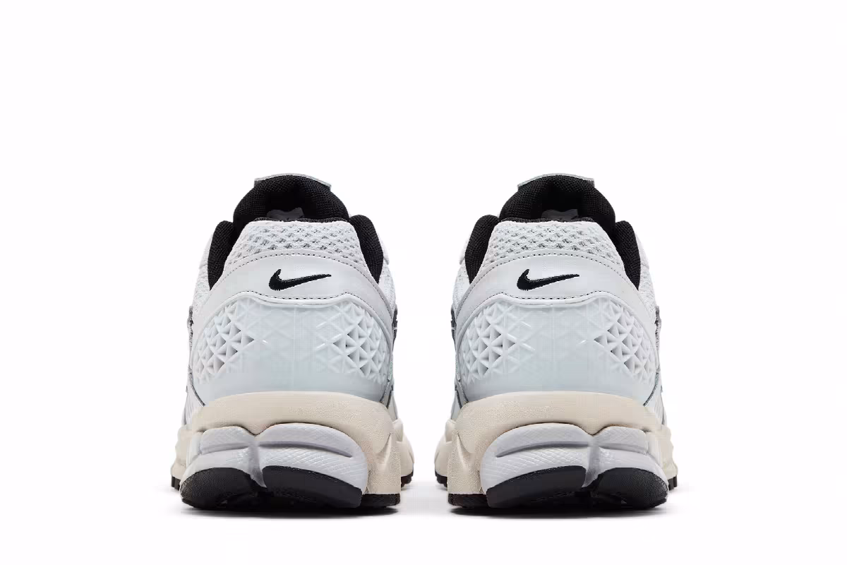 Nike Women's Air Zoom Vomero 5 Platinum Light Orewood Brown, view 7