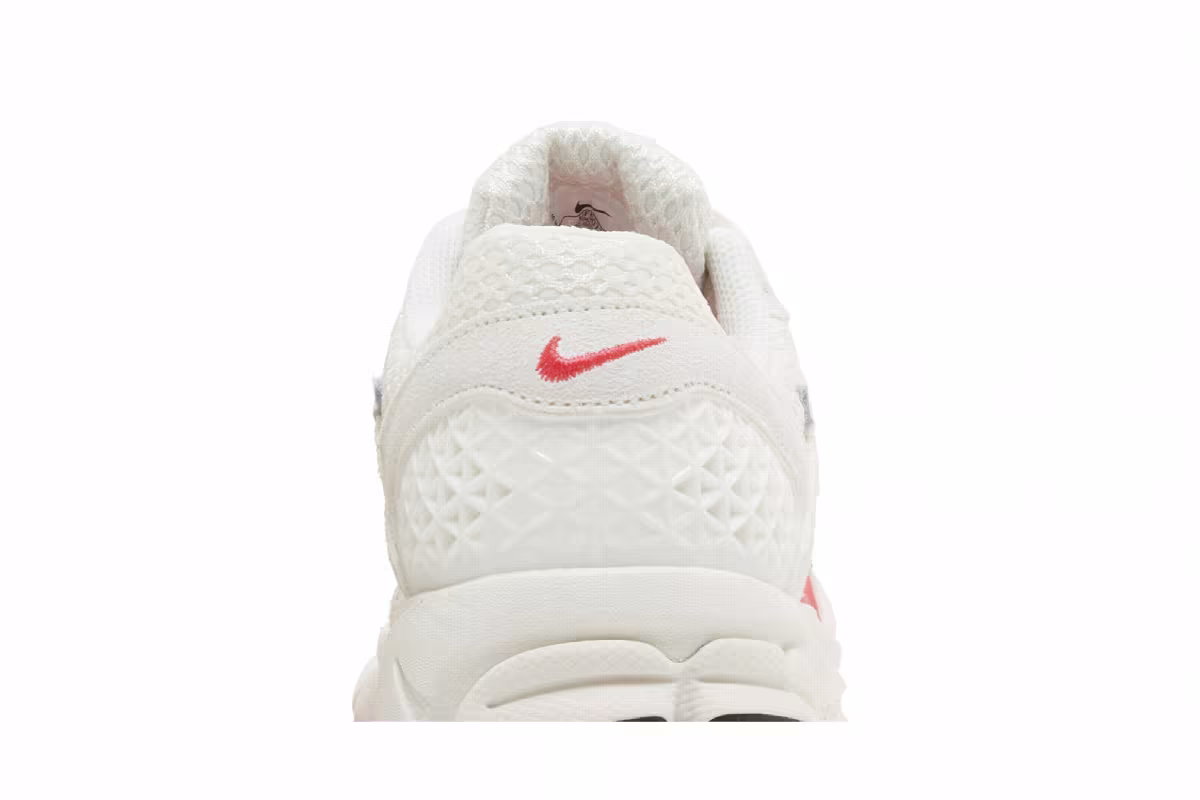 Nike Women's Air Zoom Vomero 5 Sail Siren Red, view 8