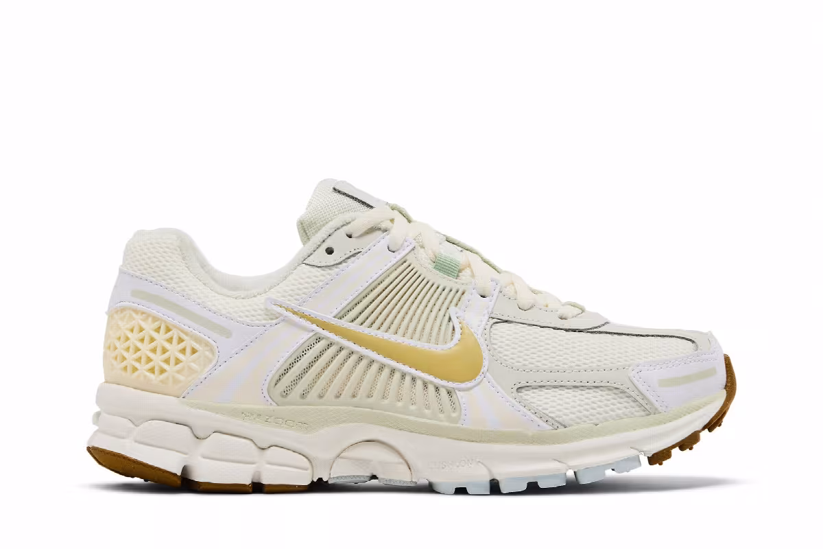 Nike Women's Air Zoom Vomero 5 Sail Buff Gold, view 2
