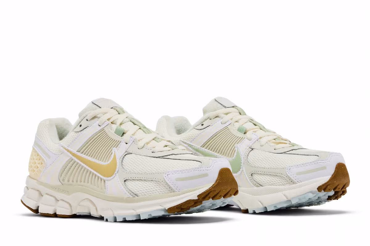 Nike Women's Air Zoom Vomero 5 Sail Buff Gold, view 9