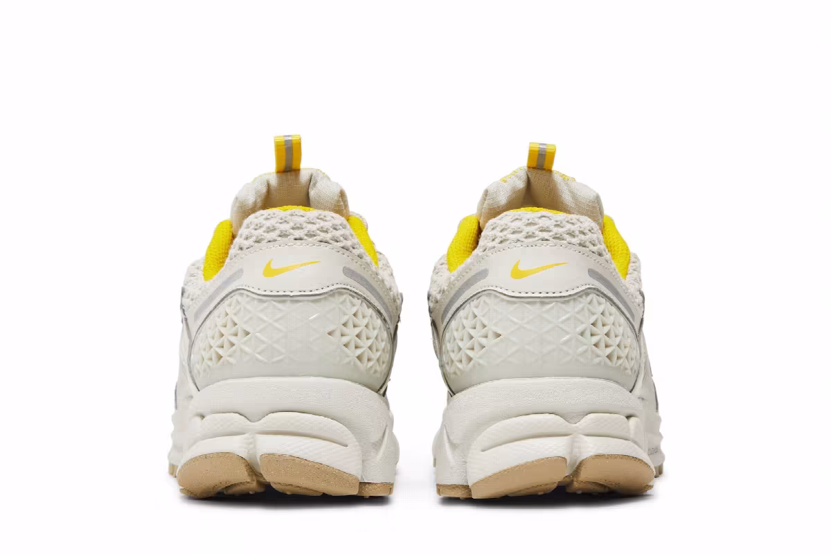 Nike Women's Air Zoom Vomero 5 Light Bone, view 7