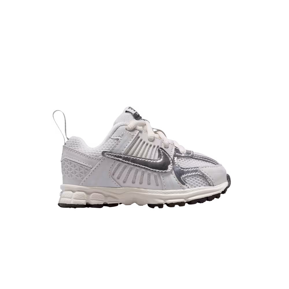 Nike Air Zoom Vomero 5 TD Photon Dust Gridiron Chrome