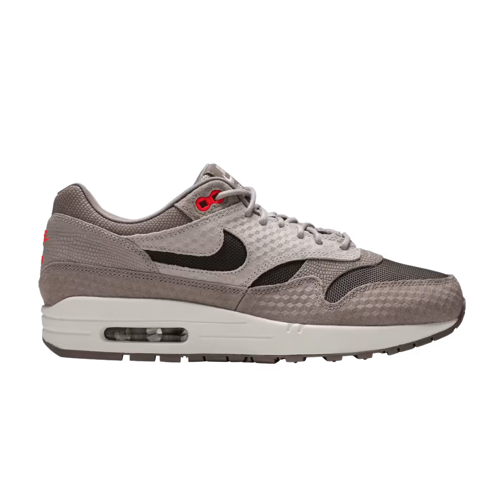Nike Air Max 1 Premium Moon Particle