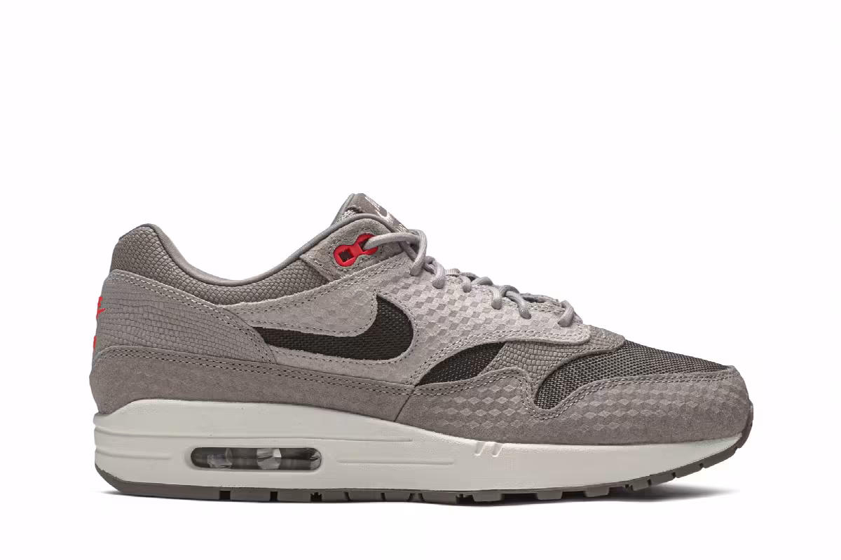 Nike Air Max 1 Premium Moon Particle, view 2